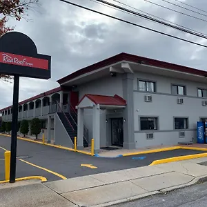 2* Hotel Red Roof